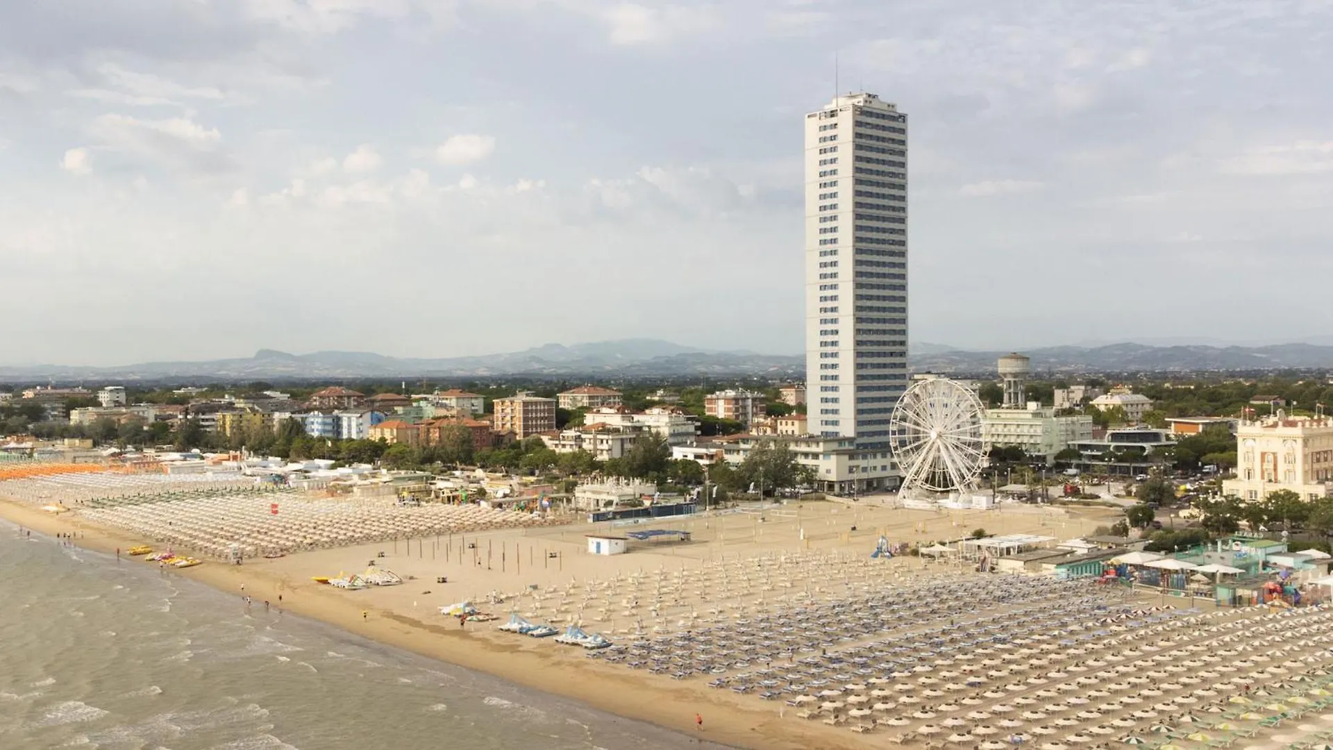דירות צ'סנטיקו Attico Sul Mare Al 30Esimo Piano